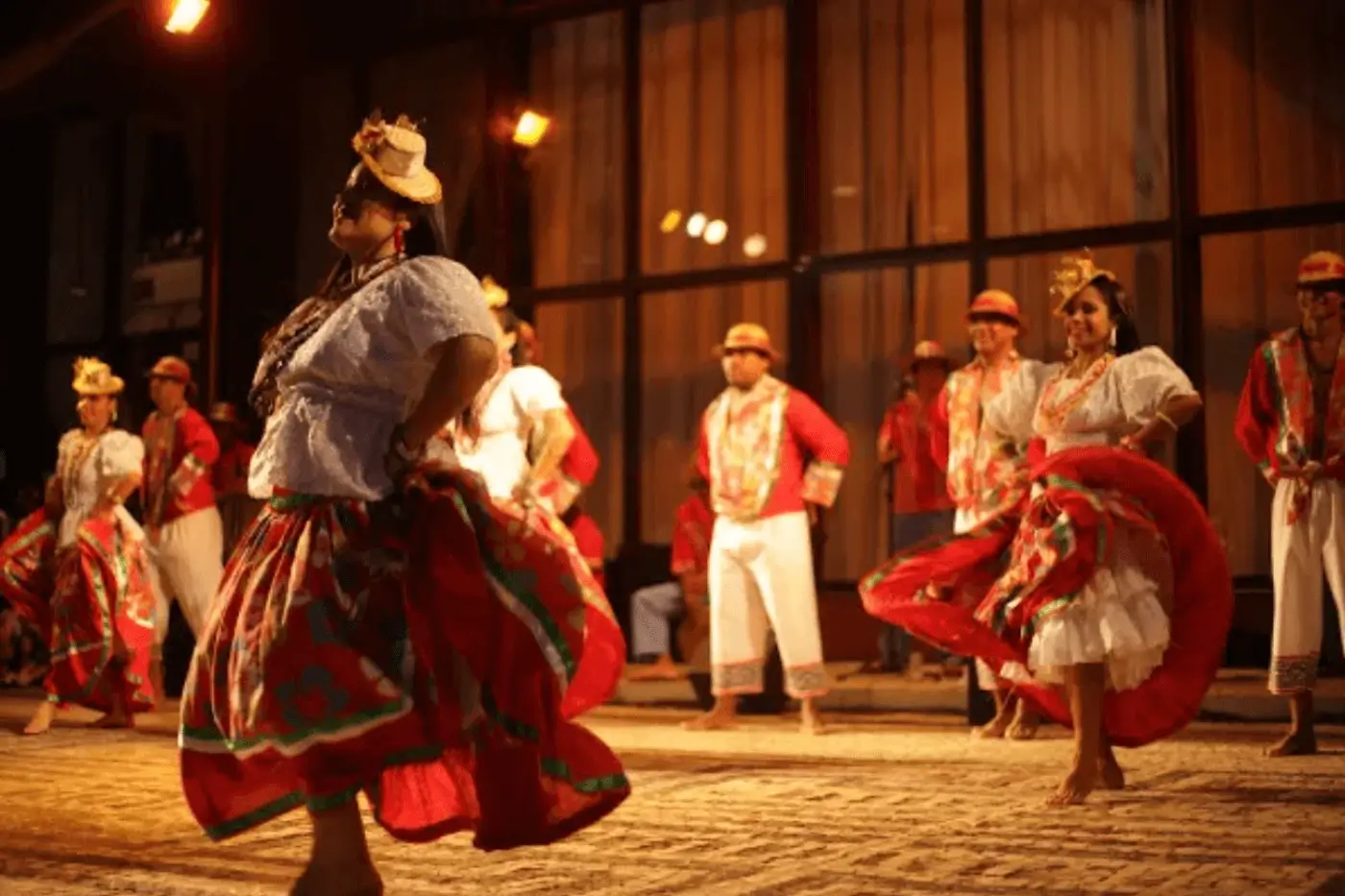 Ver-o-Açai: Authentic Amazonian Cuisine Experience in Belém do Pará 3 Belém Brazilian Amazonian folk dance performance at Ver-o-Açai